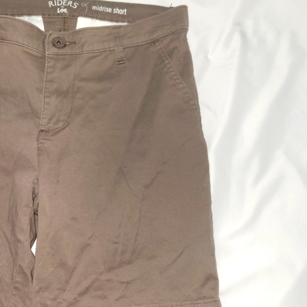LEE RIDERS MID RISE SHORTS SIZE 6 - Picture 3 of 4